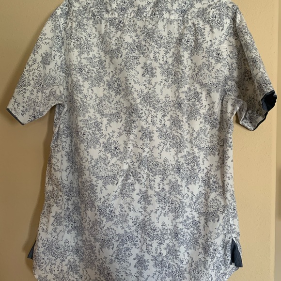 8 assorted shirts size XL - Picture 9 of 11